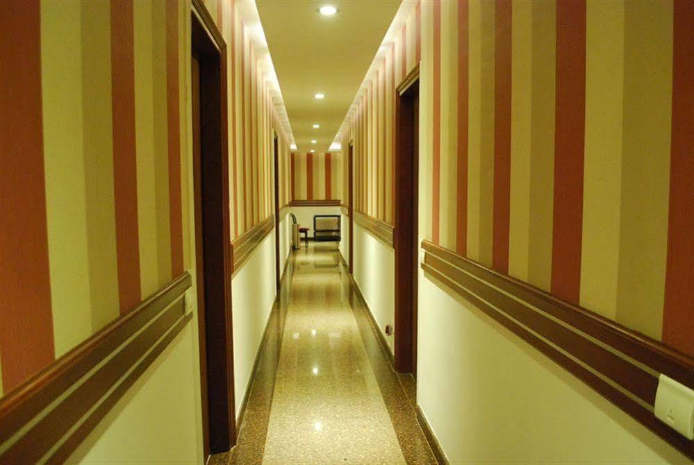 فندق أو واي أو 2791 أرينا إن نيودلهي المظهر الخارجي الصورة